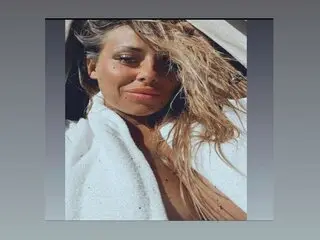 AlexaShefield naked camshow live