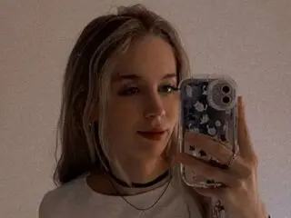 AliceWoody shows hd video