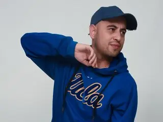 AplhaNicolas live online show