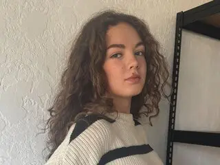 AveryGerringer jasmine shows camshow