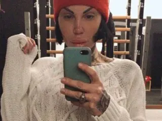 AzzurraMerlo pics webcam nude
