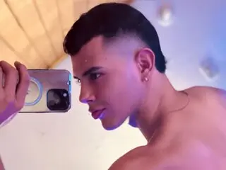 BladerJisar hd private camshow