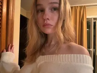 BrittaneyCreitz nude shows fuck