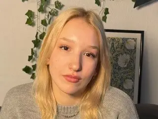 DarleenDevone livejasmine hd toy