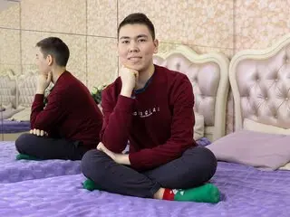 DjolinCute recorded toy pussy