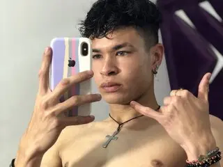 ElliotCisneros online xxx ass