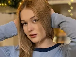 EmiliaDuches lj anal pics