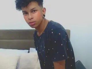 JackSantorini ass shows cam