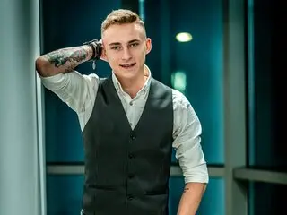 JaredKnight show cunt jasmin