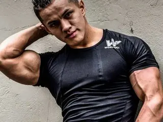 KenVidal show pictures anal