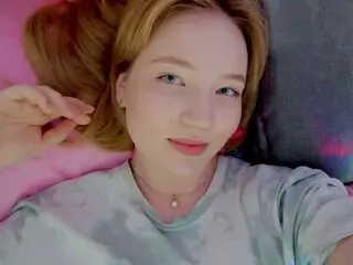 KiraGlow cam nude lj