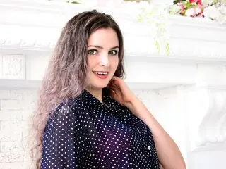 KirstenWhite shows live porn