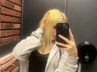 LauraMilk webcam webcam cunt