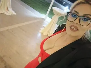 MonikRoxane livesex jasmin recorded