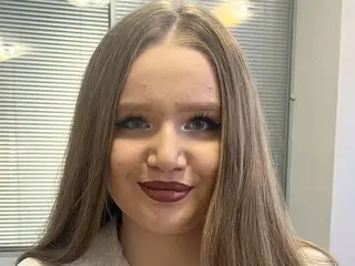RhondaJones livejasmine shows camshow