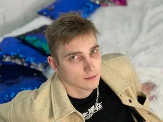 RyanRichards shows show pussy