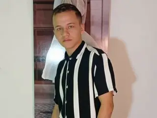 SantySerna camshow live livejasmine
