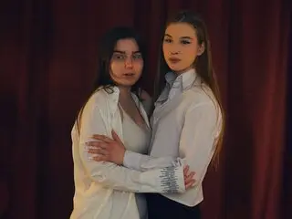 SunnAndThea webcam pics video