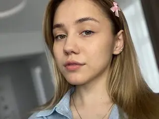 WinnifredKash hd live camshow
