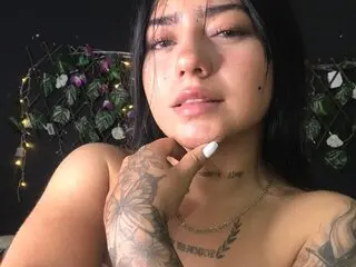 YulianaEscobar online shows cunt