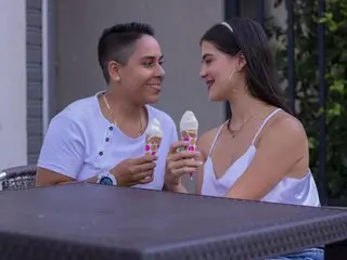 ZelinaAndJoha live live cam